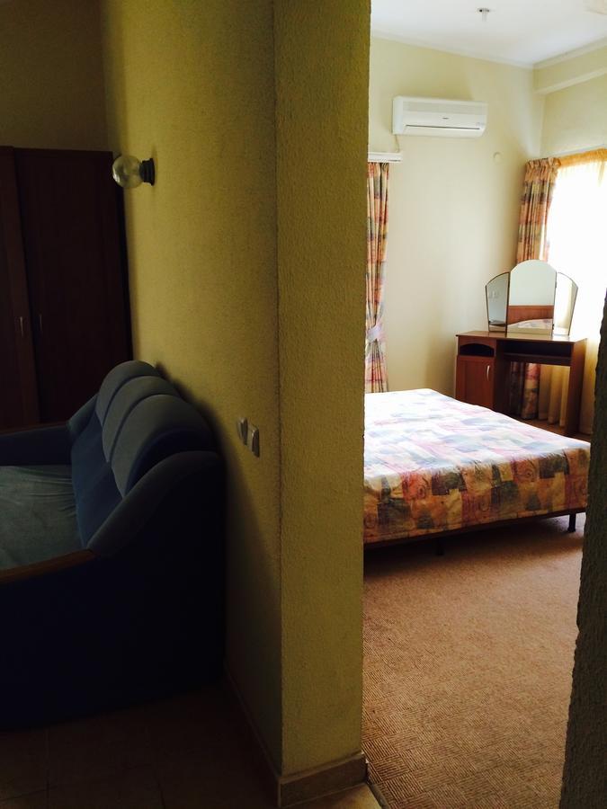 Samshit 555 Hotel Ochamchire Eksteriør billede