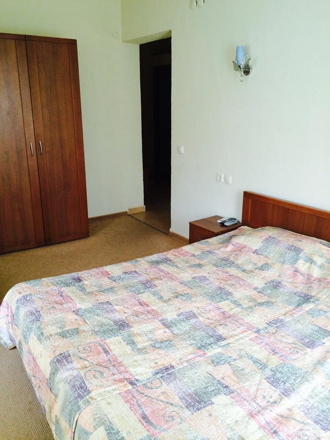 Samshit 555 Hotel Ochamchire Eksteriør billede
